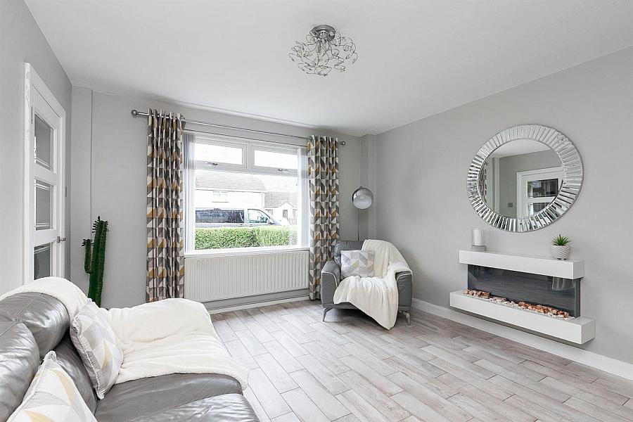 3 Glanroy Crescent