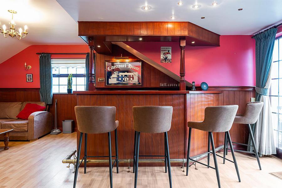 104a Cidercourt Road