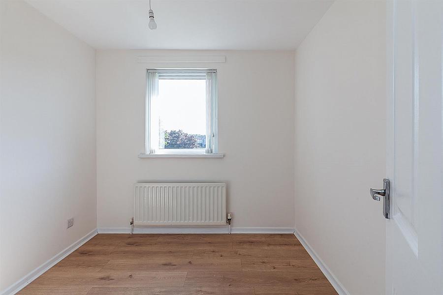 5 Innishargie Gardens