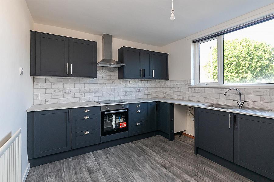 5 Innishargie Gardens