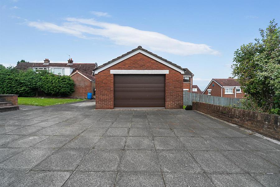 17 Sharonmore Park