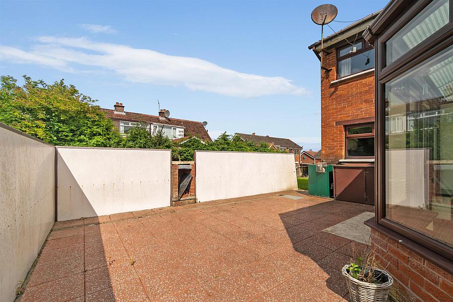 17 Sharonmore Park