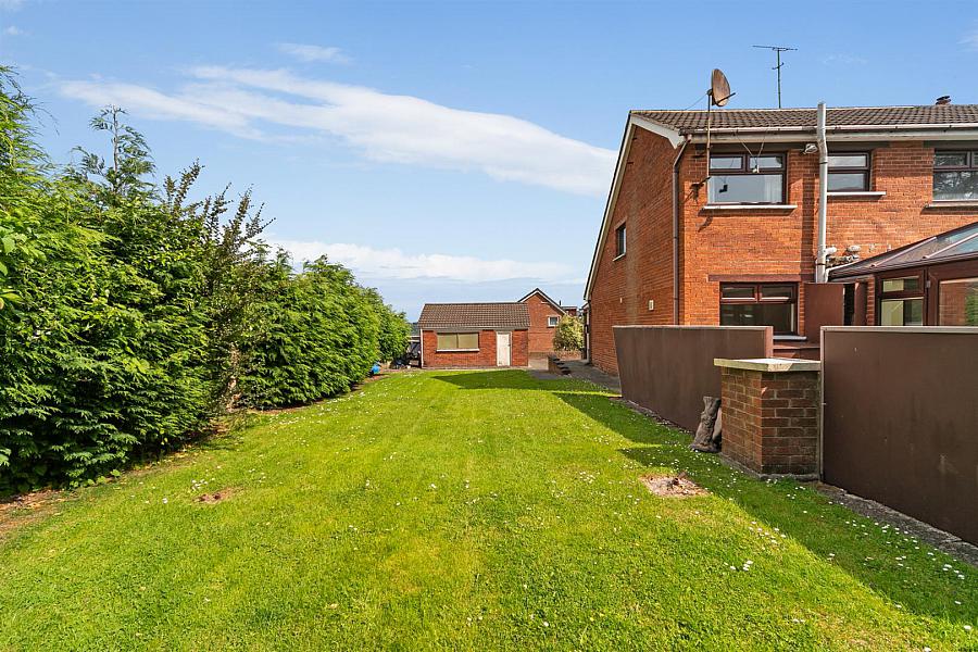 17 Sharonmore Park