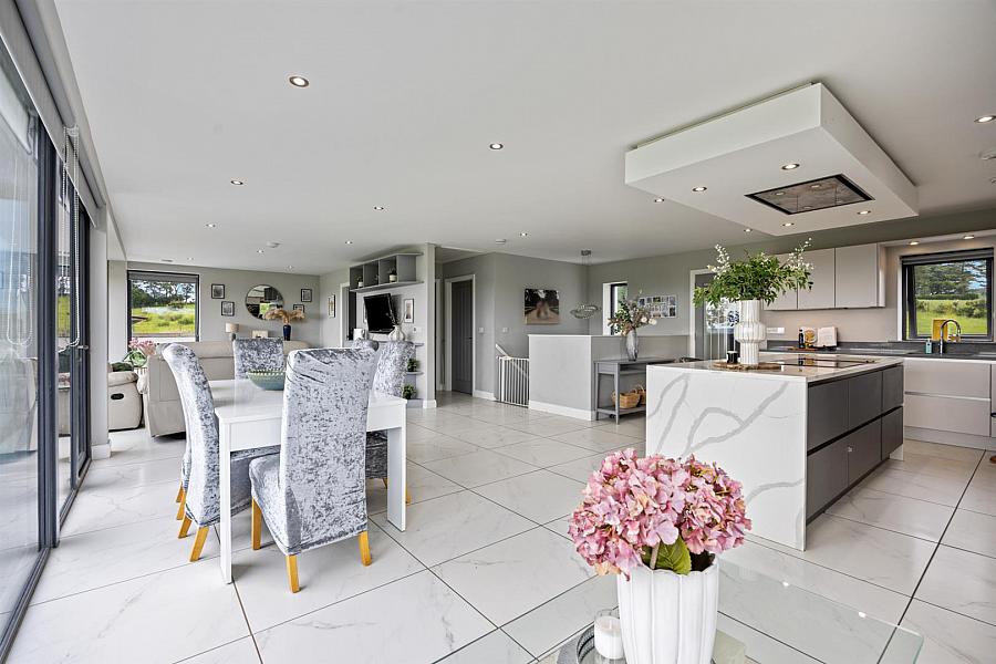 12 Old Ballynoe Road