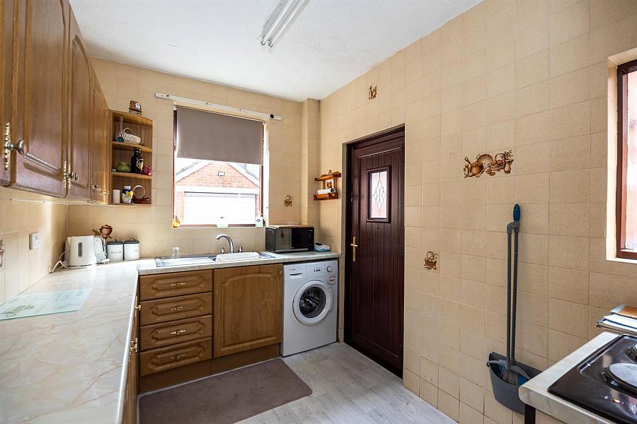 11 Abbeydale Gardens
