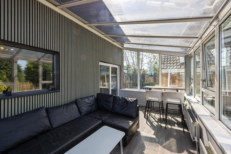 5 Burnthill Gardens