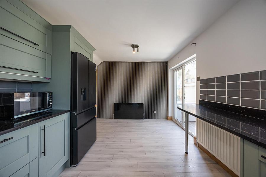 5 Burnthill Gardens