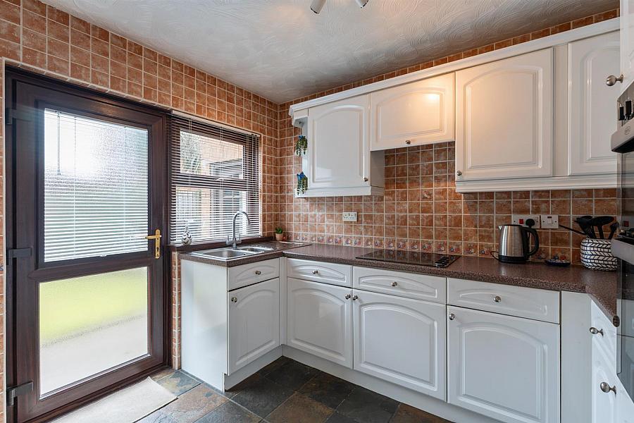 20 Beechgrove Gardens