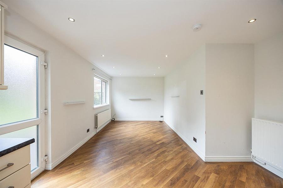 20 Dorchester Gardens