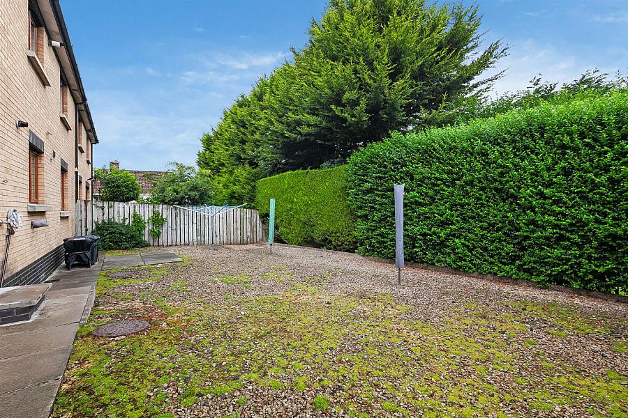 3 Hampton Mews