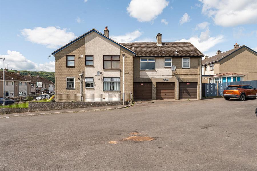 44c Tynan Drive