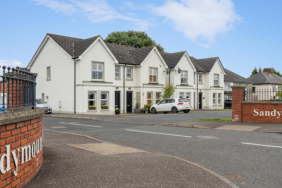 7 Sandymount Green