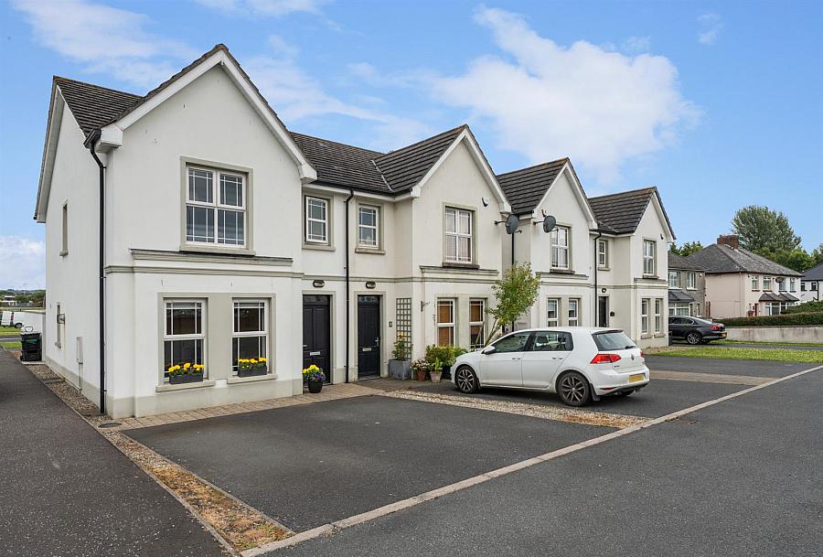 7 Sandymount Green