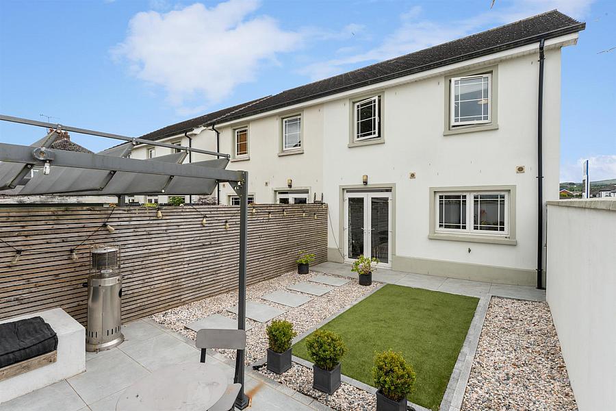 7 Sandymount Green