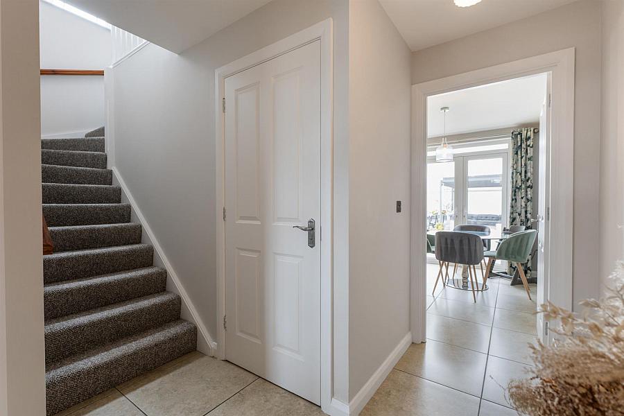 7 Sandymount Green