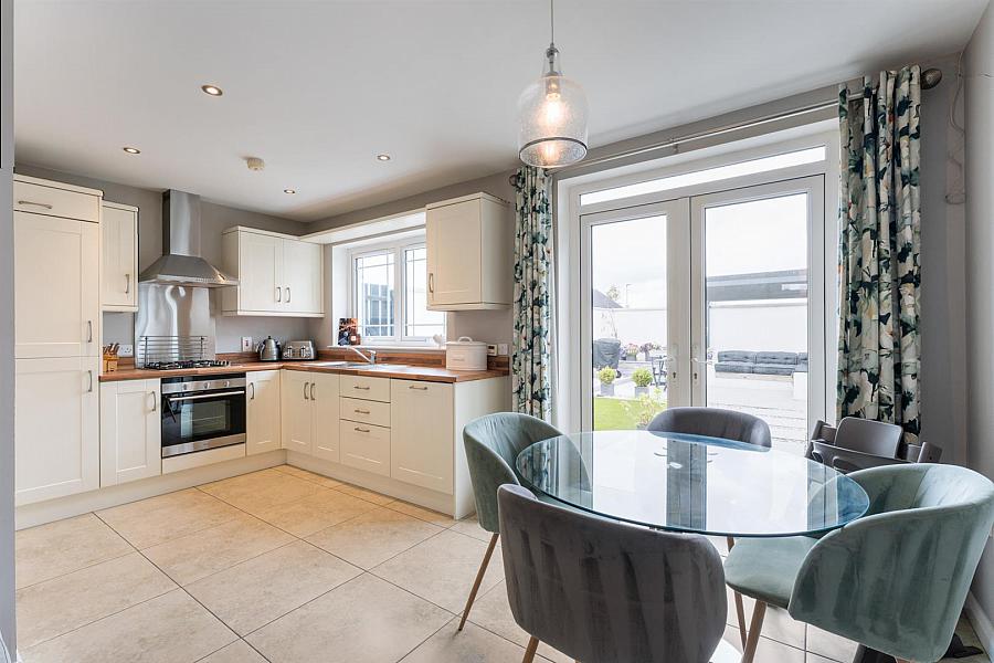 7 Sandymount Green