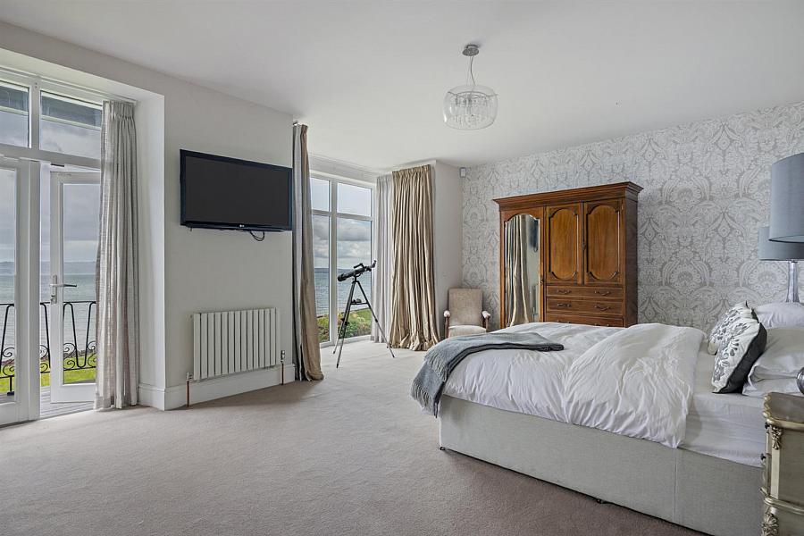 Waterside, 13 Shore Road