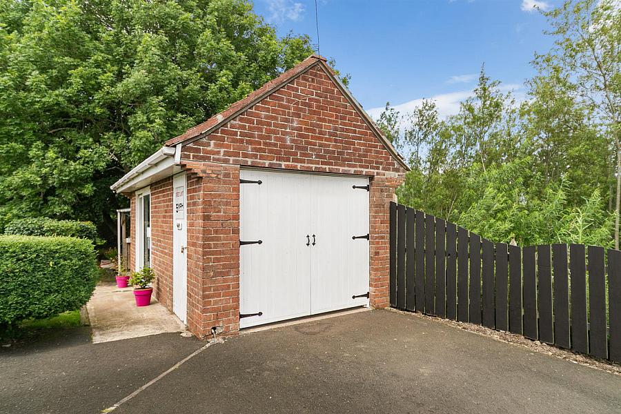 155 Templepatrick Road