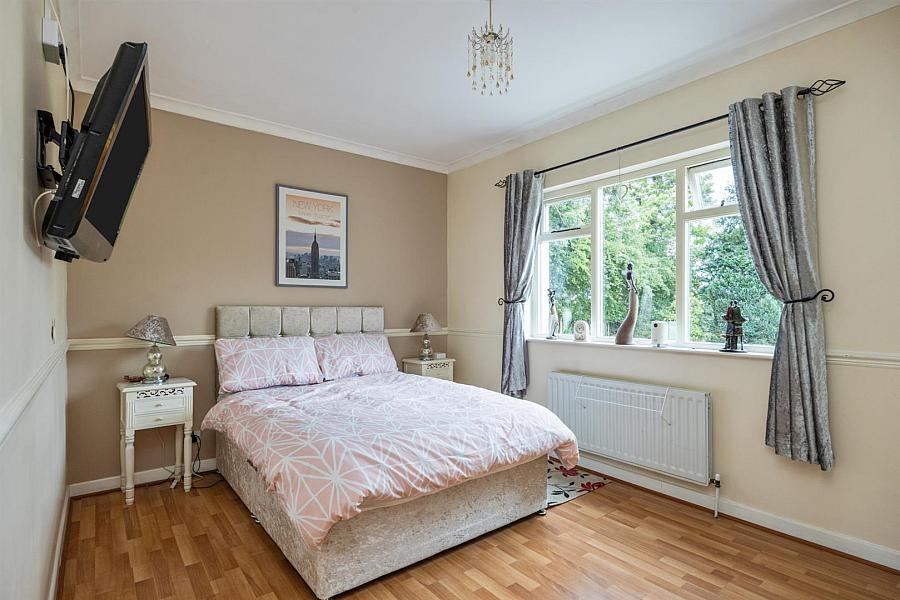 13 Ballymather Road