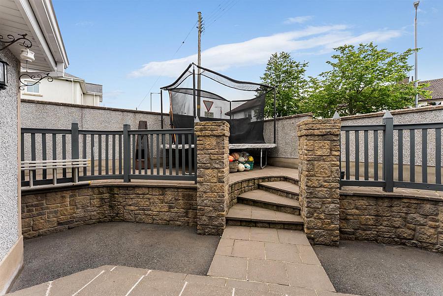 1 George Court
