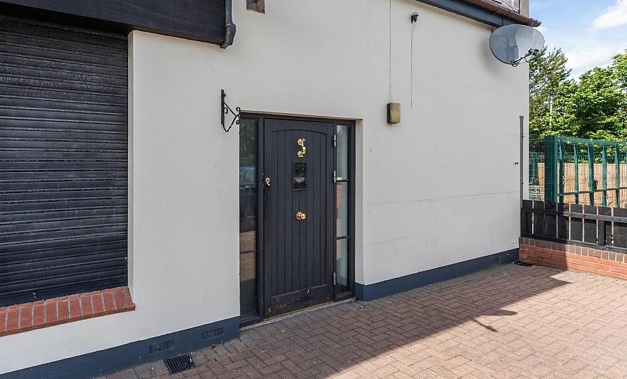 46 Mayfield High Street