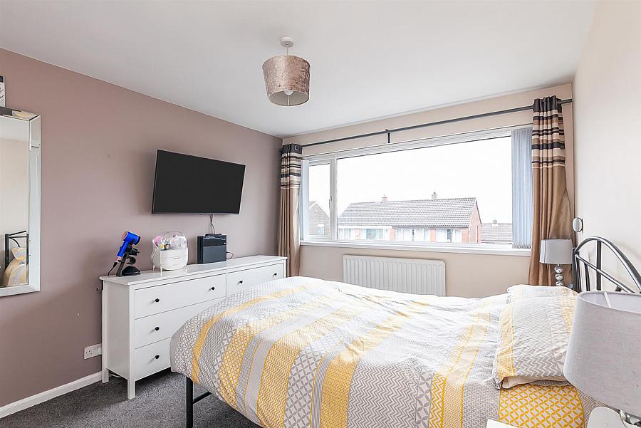 2 Fairhill Drive