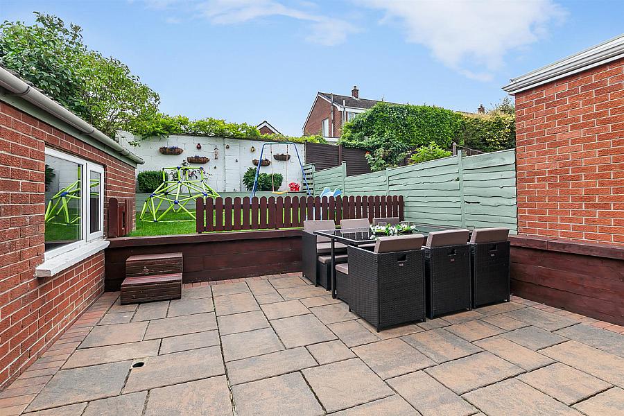 2 Fairhill Drive