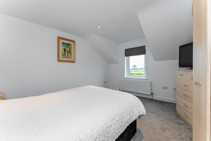 24d Crumlin Road