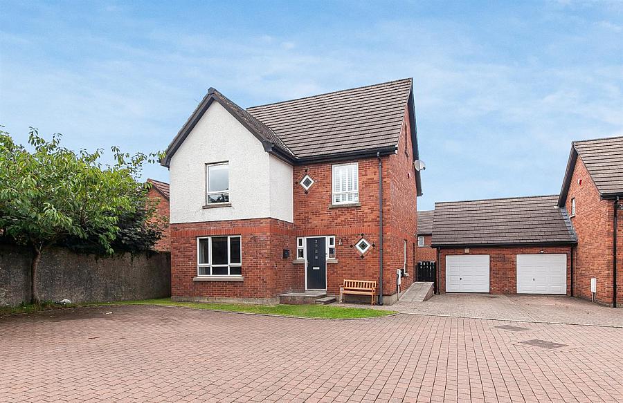 2 Fernridge Avenue