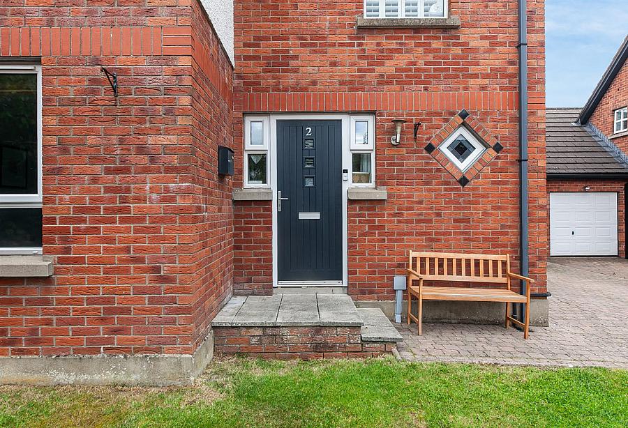 2 Fernridge Avenue
