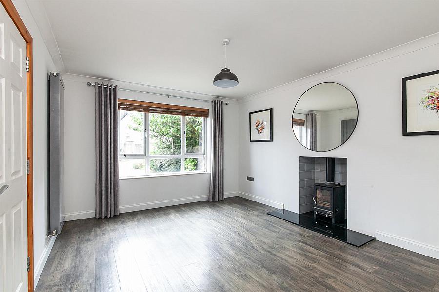 2 Fernridge Avenue