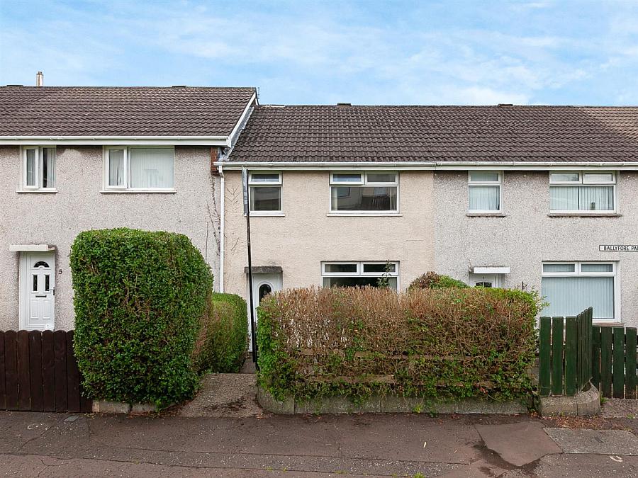 3 Ballyfore Parade