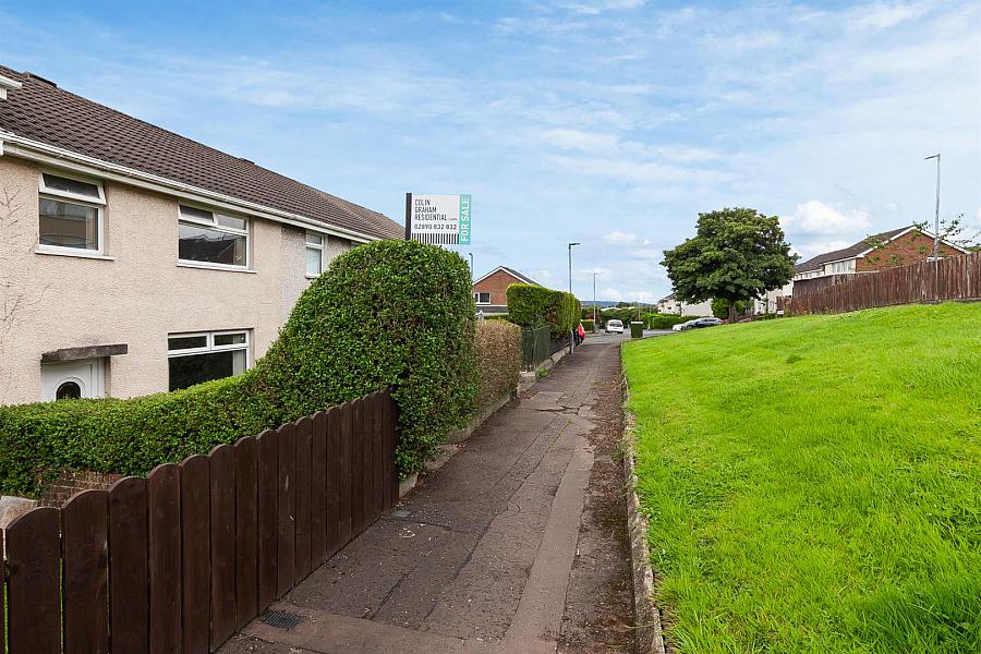3 Ballyfore Parade