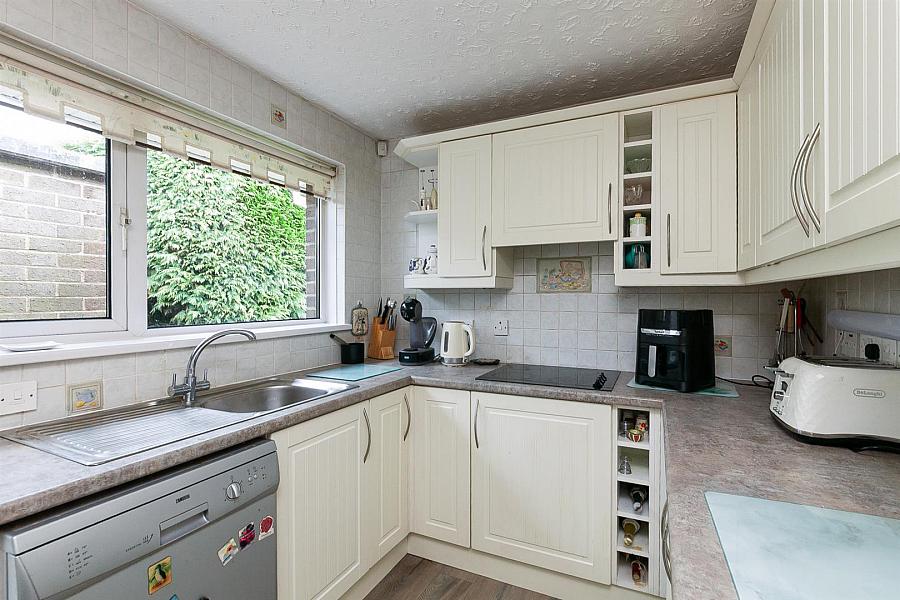 1 Waverley Grove