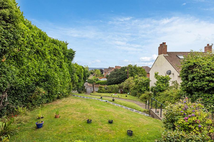 23 Shanlieve Park