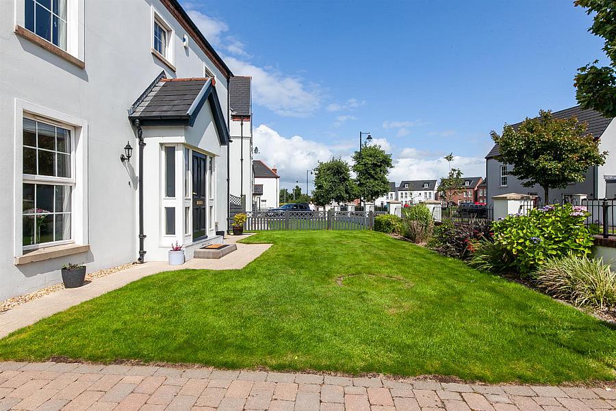 6 Blackrock Boulevard