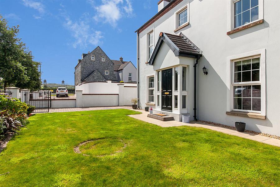 6 Blackrock Boulevard