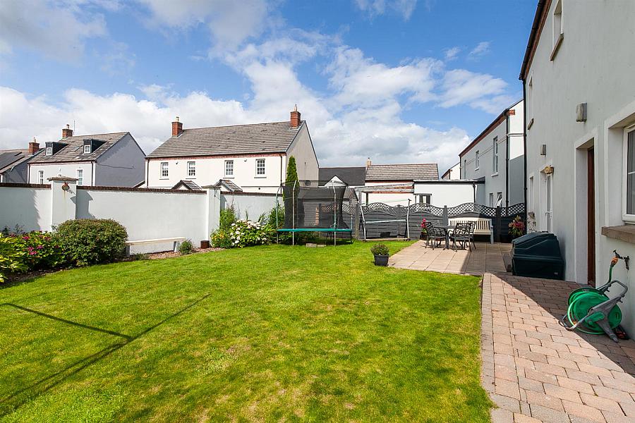 6 Blackrock Boulevard