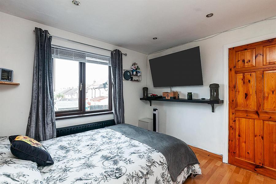 48 Rossmore Green