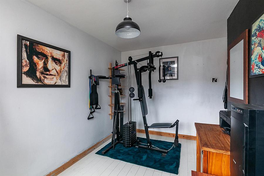 48 Rossmore Green