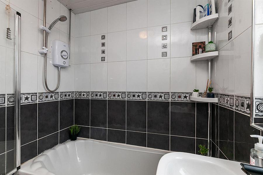 48 Rossmore Green