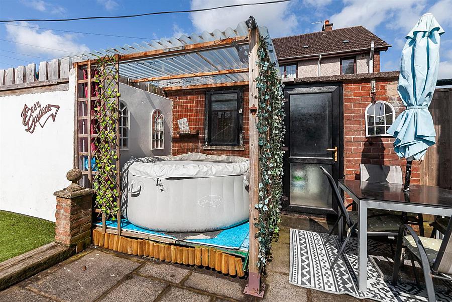 48 Rossmore Green