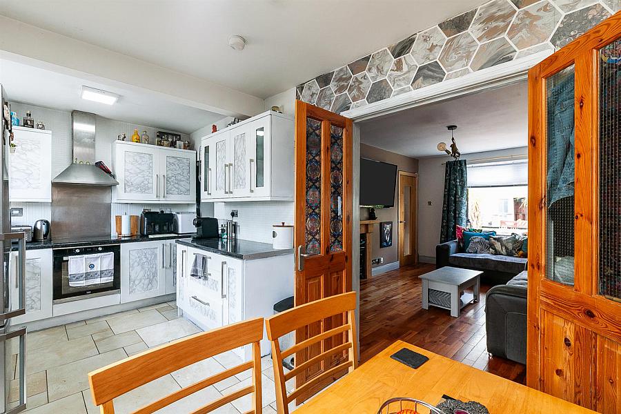 48 Rossmore Green