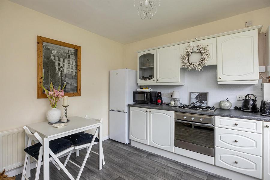 18 Village Hill Mews