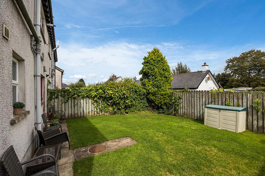 18 Village Hill Mews
