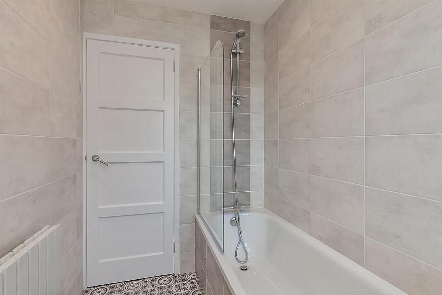 26 Rathcoole Drive