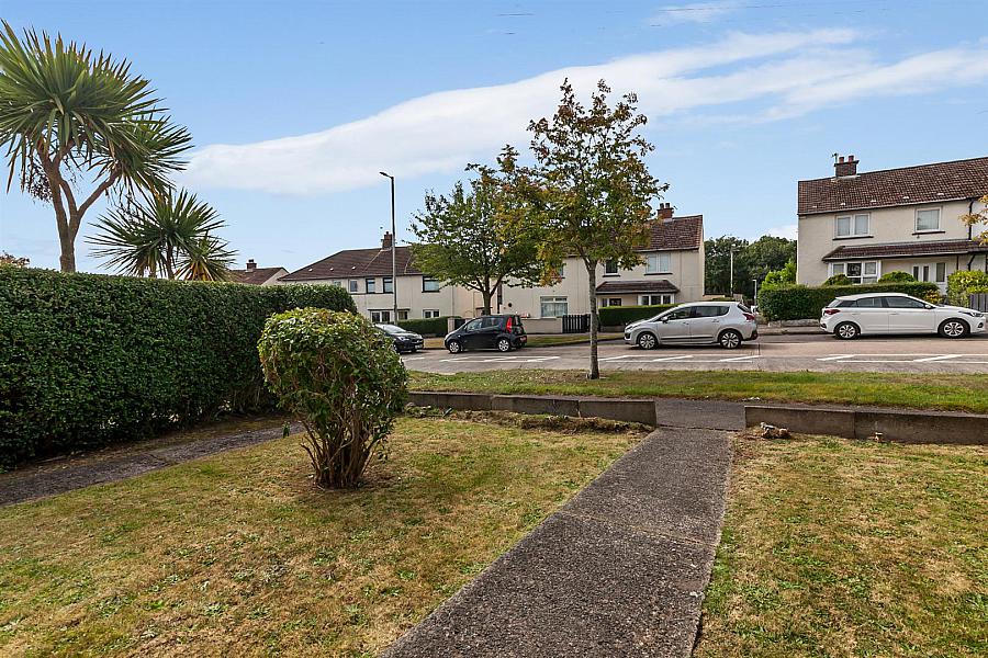 26 Rathcoole Drive