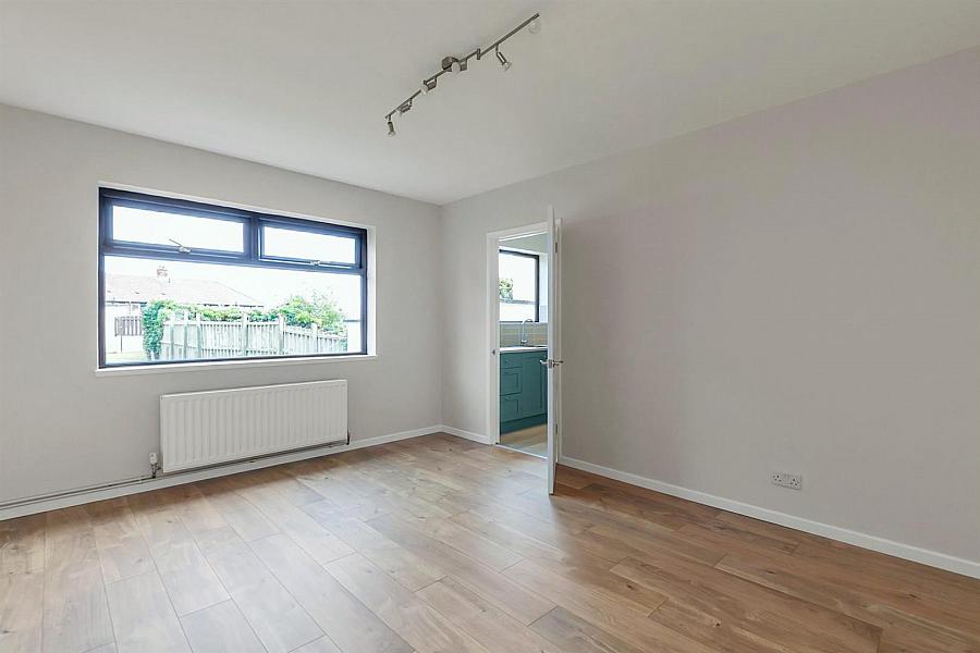 26 Rathcoole Drive