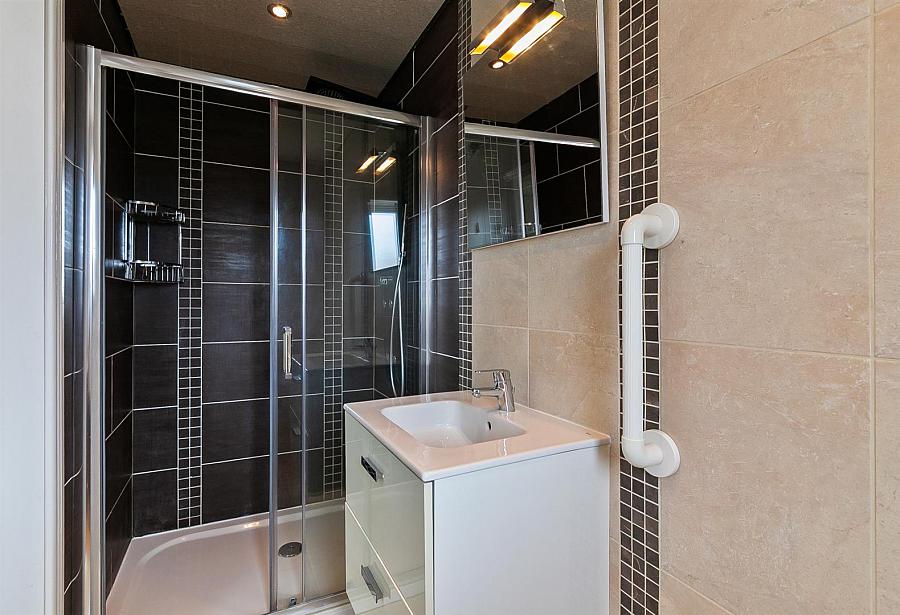 22 Brackenridge
