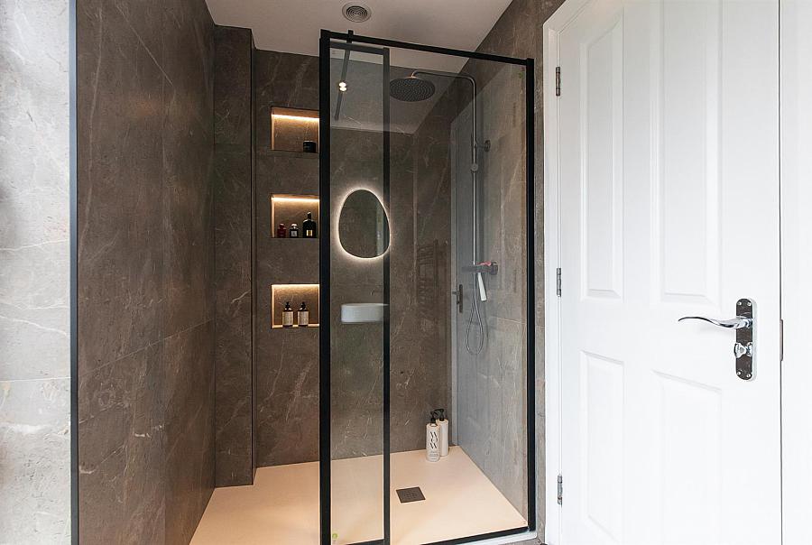 2B Lylehill Road East